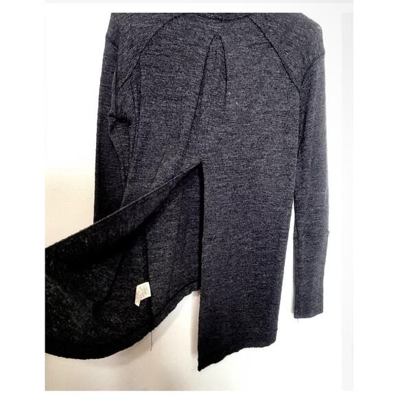 Free People We The Free Charcoal Grey Turtleneck Split Back Size XS - Picture 2 of 3